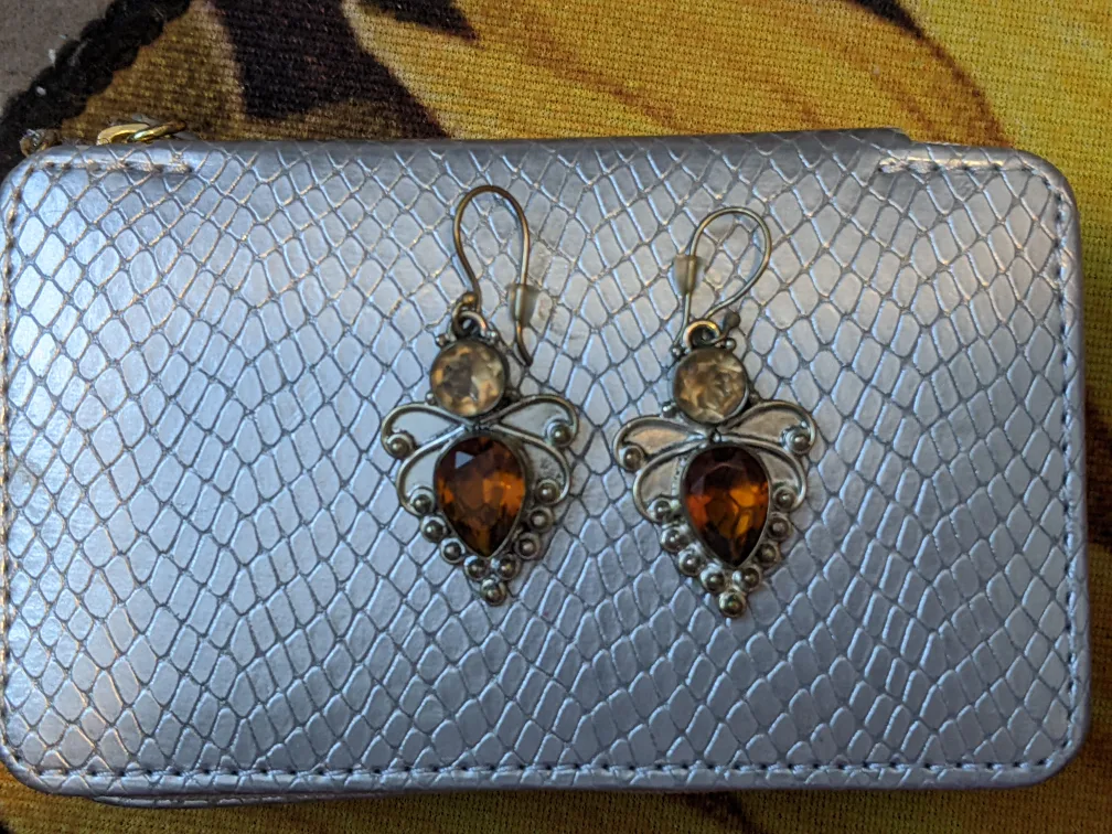 Assorted Costume Earrings - New thumbnail