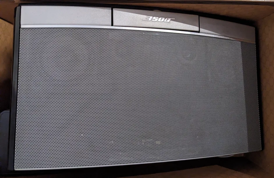 Bose SoundDock Portable Digital Music System image indicator(3)