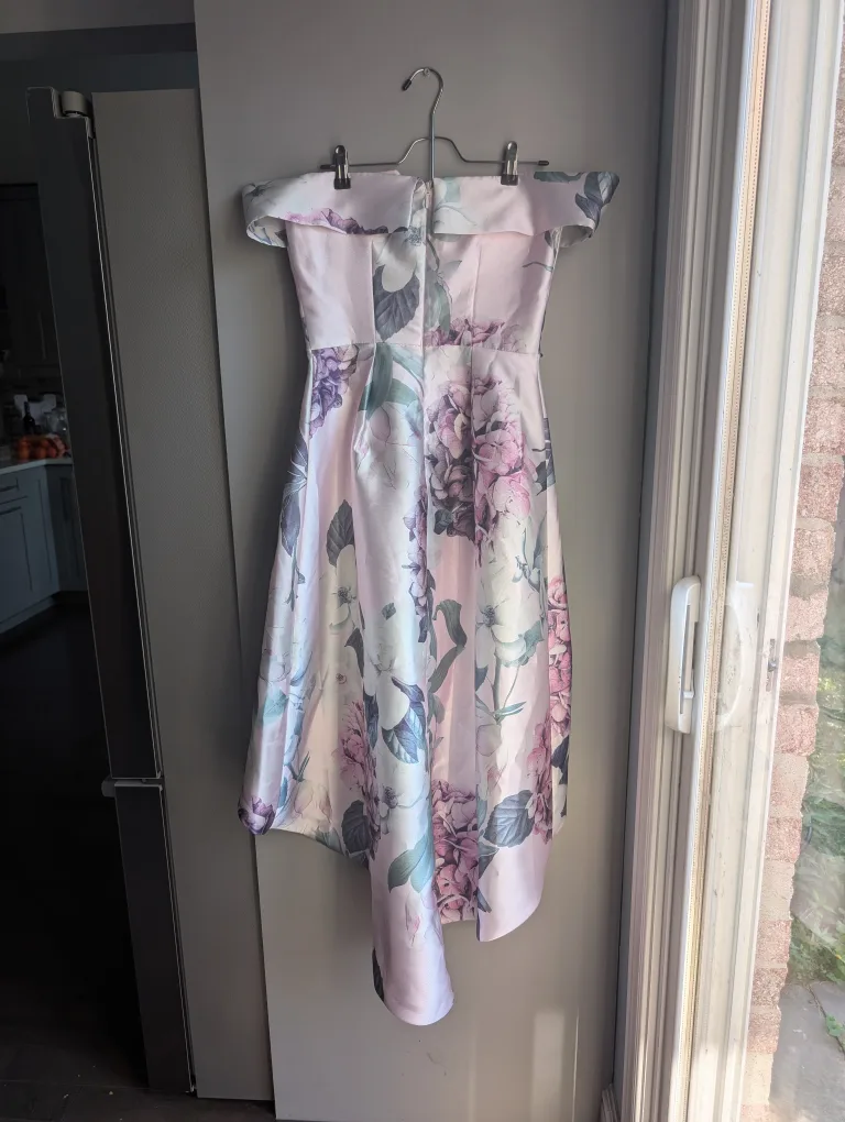 Chi Chi London High-Low Floral Dress - UK Size 6 Petite image indicator(6)