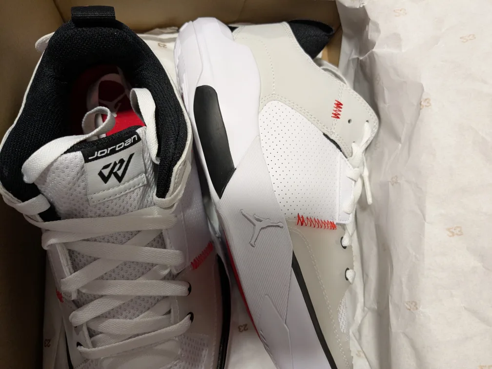 Jordan Men's Stay Loyal 3 White/Grey - Size 7 thumbnail
