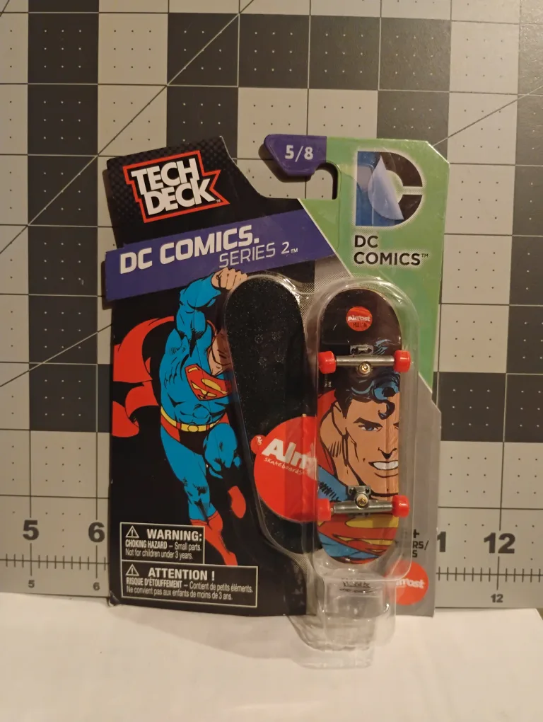 Tech Deck DC Comics Series 2 Almost Skateboard Superman thumbnail
