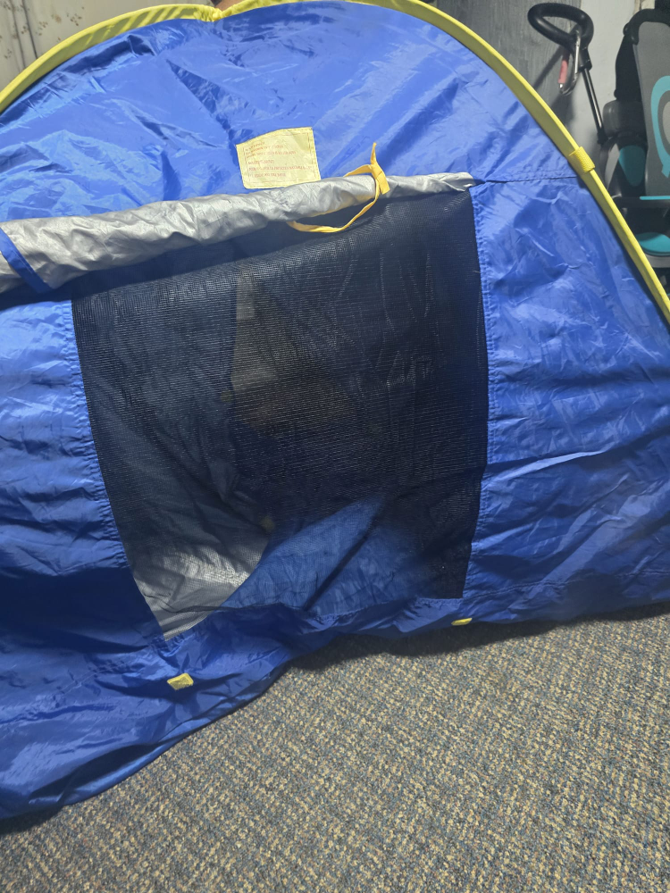 Kids Folding Beach Pop-up Tent - photo 5