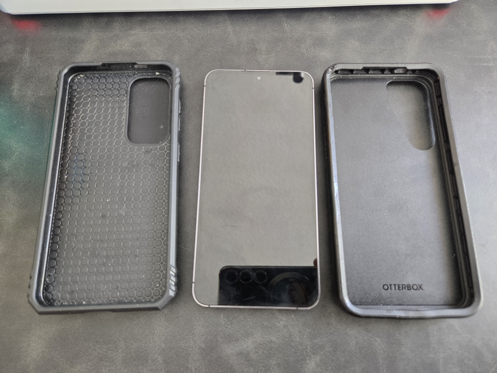Samsung Galaxy S24 128GB + 2 cases - photo 2