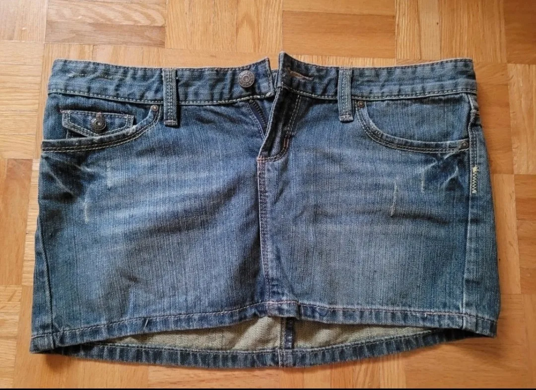 🇨🇦 Garage Denim Mini Skirt thumbnail