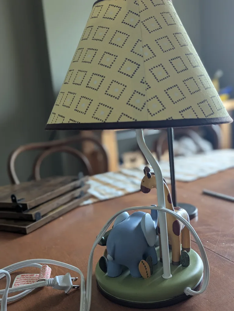 Safari Animal Lamp for Kids Room image indicator(2)