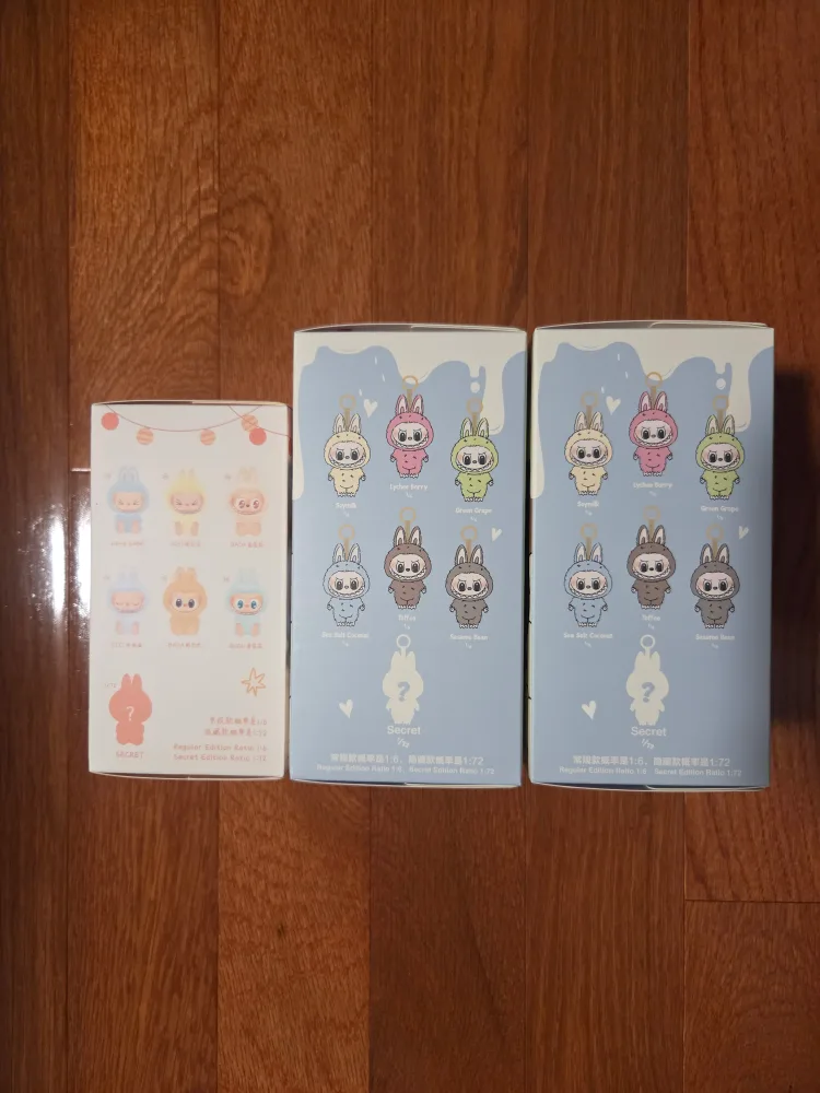 Pop Mart THE MONSTERS Labubu (brand new in box) image indicator(2)