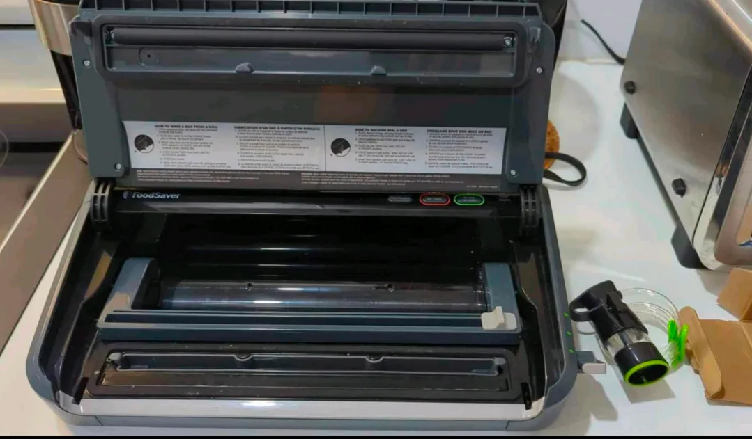 FoodSaver Food Vacuum Sealer image indicator(2)