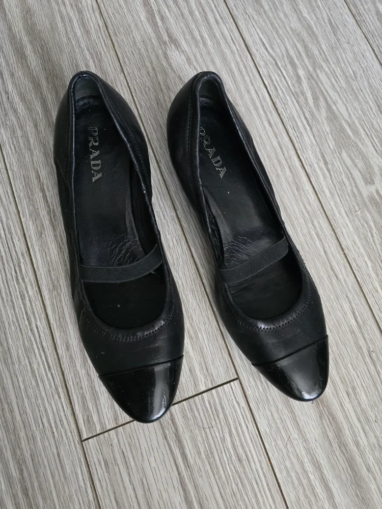 Prada Black Leather Mary Jane shoes thumbnail