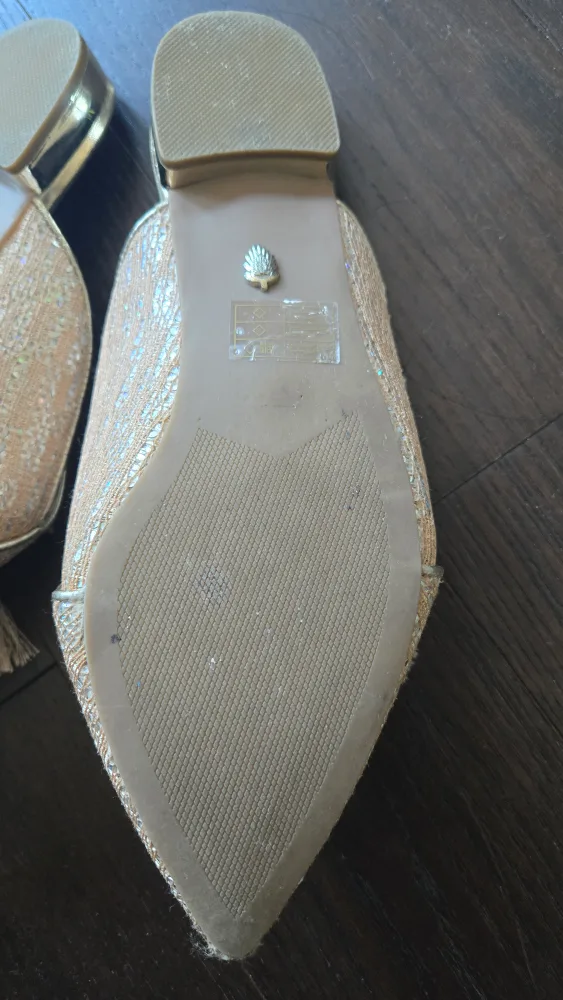 Disney Aladdin Collection Mules - Size 8 image indicator(4)