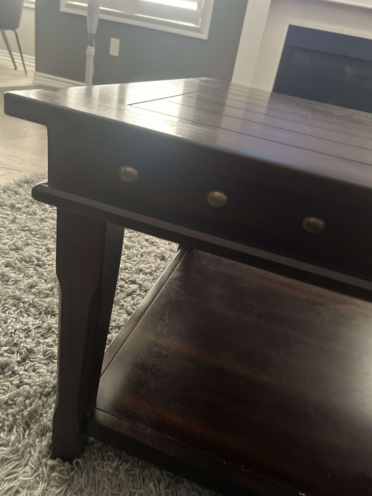 🪵 Solid Wood Coffee Table – Excellent Condition - photo 2