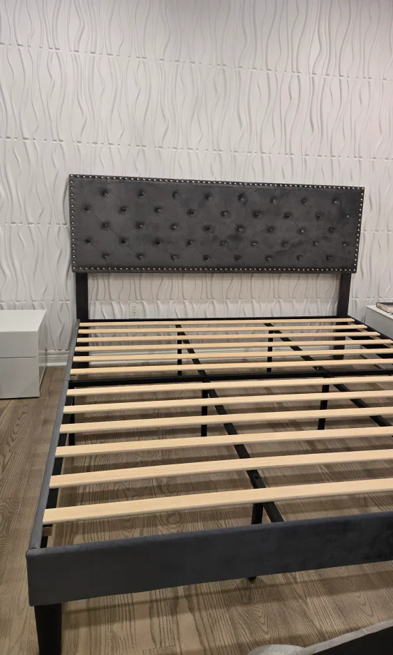 Wayfair King Size Velvet Bedframe image indicator(5)