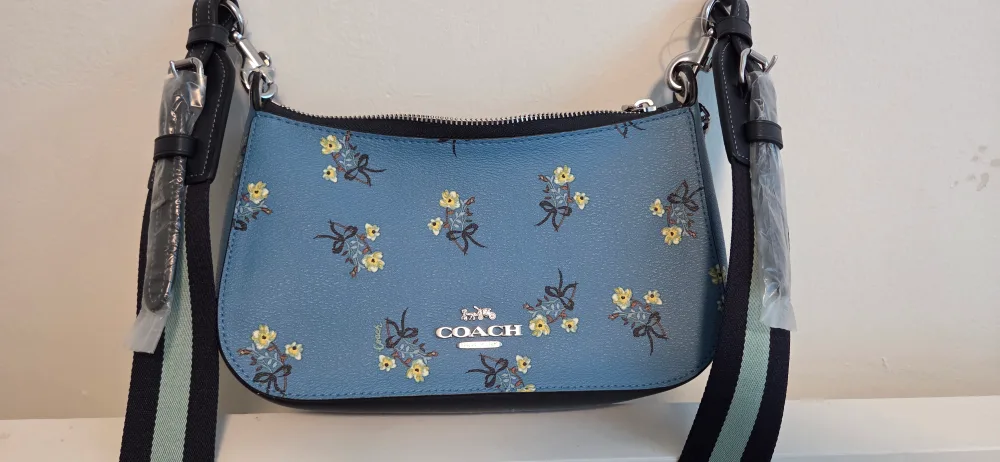Coach Floral Print Shoulder Bag image indicator(3)