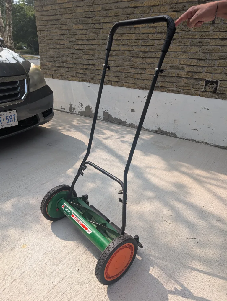 Scotts Supreme 18" Push Reel Lawn Mower image indicator(2)