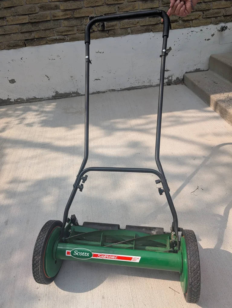 Scotts Supreme 18" Push Reel Lawn Mower image indicator(4)