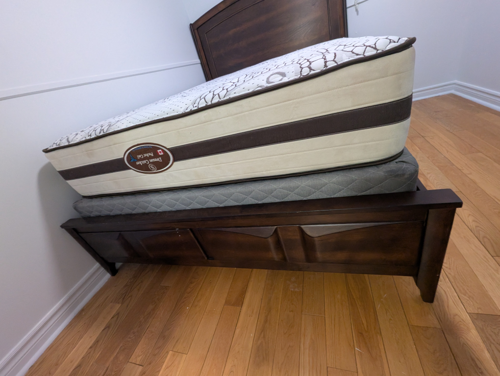 Queen Sized Dark Wood Bed Frame - photo 3
