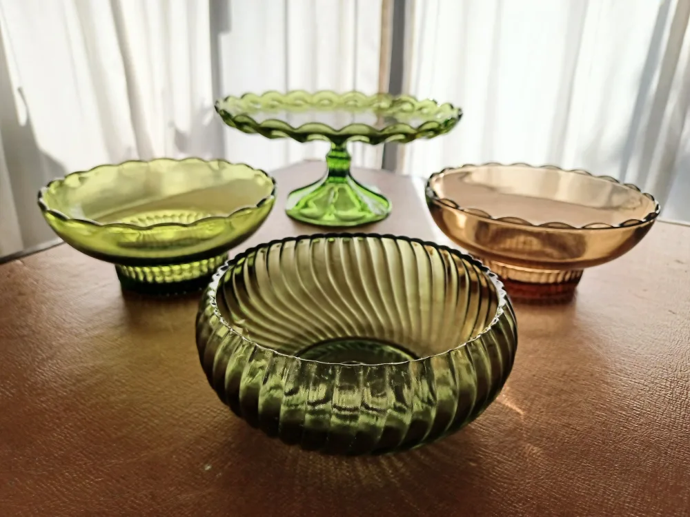 Vintage glassware - Read Descriptions thumbnail