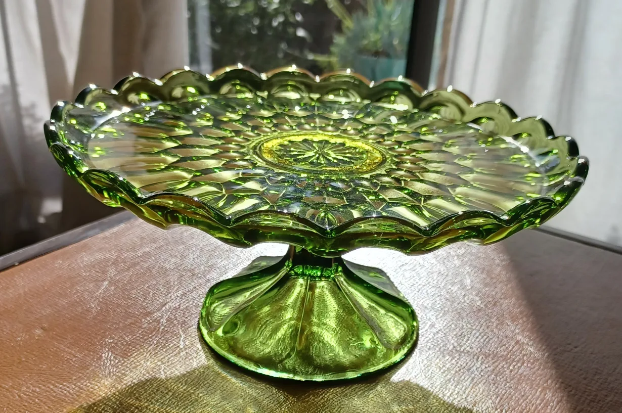 Vintage glassware - Read Descriptions image indicator(3)