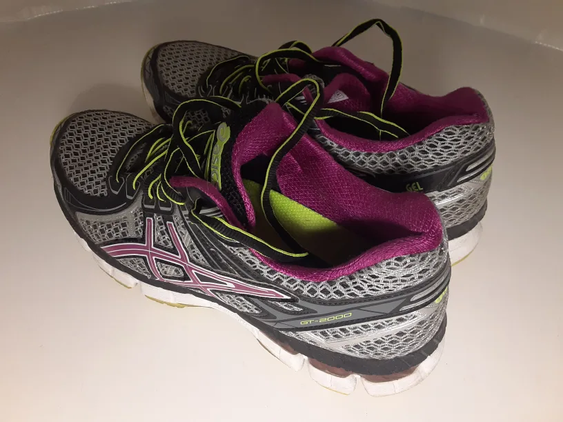 Asics GT-2000 Running Shoes | US W:8 image indicator(3)