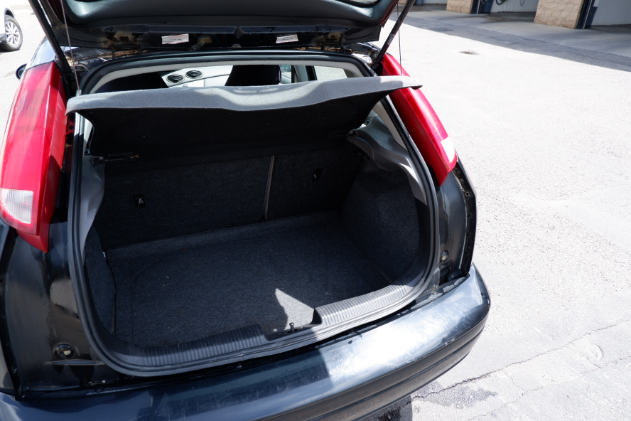 2002 Ford Focus ZX5 with 125500 Kms - photo 5