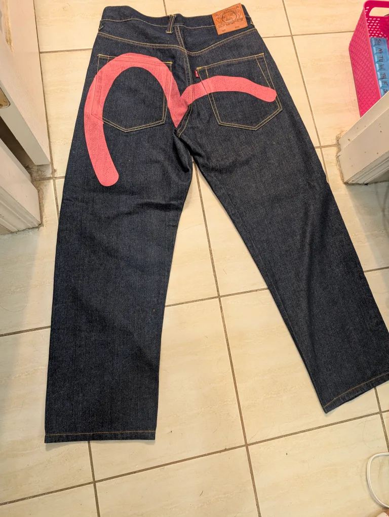 Evisu Pink Logo Jeans Size 32 thumbnail