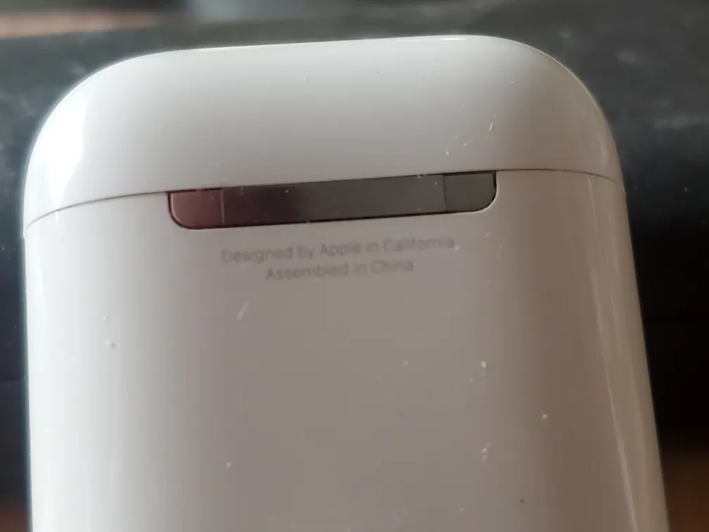 Apple AirPods (2nd Generation) image indicator(3)