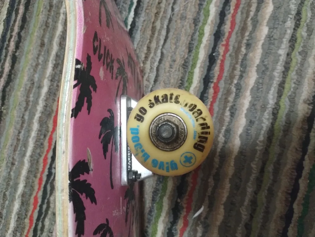 ATM Skateboard, matching wheels and darkStar trucks image indicator(3)