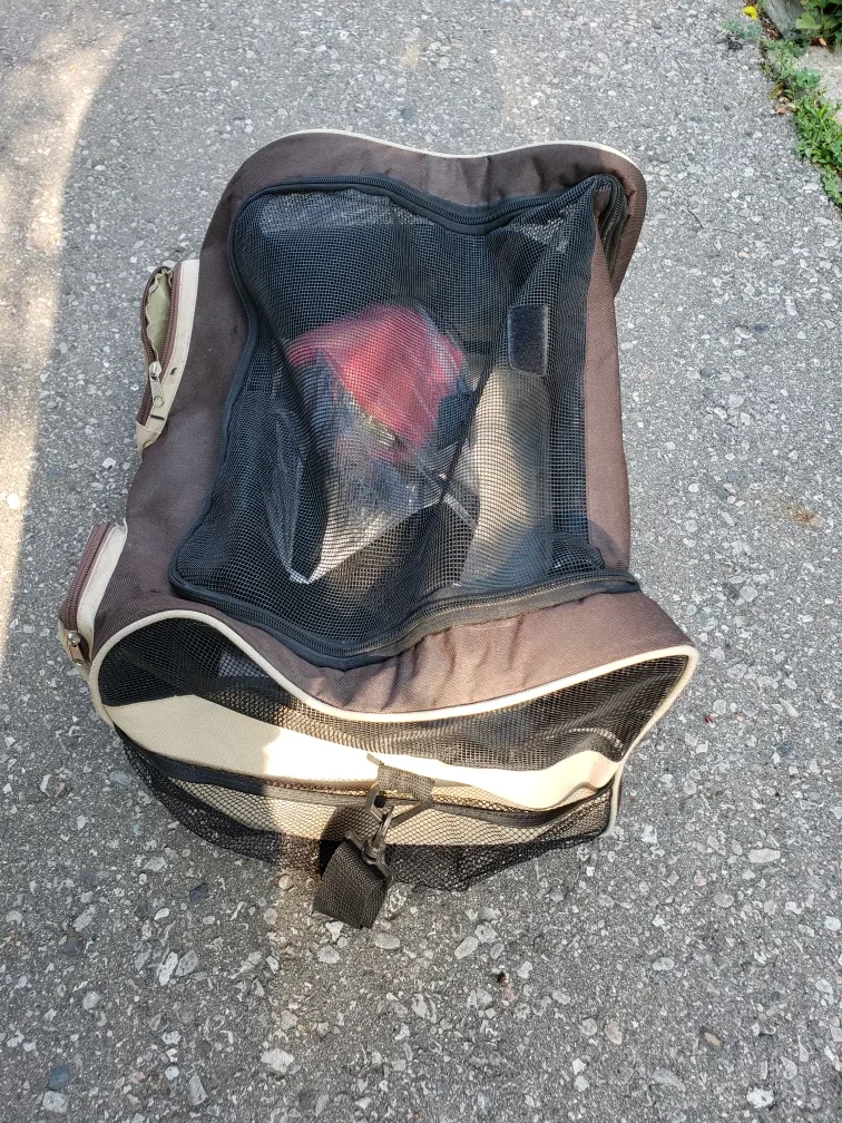 Brown Pet Carrier Bag image indicator(5)