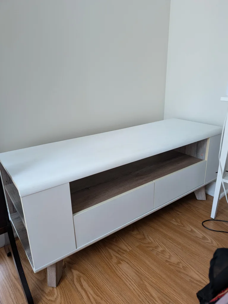 Structube White & Wood TV Stand / Media Console 🇨🇦 thumbnail