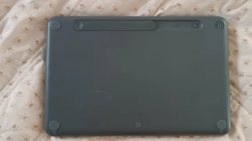 Logitech K480 Bluetooth Multi-Device Keyboard image indicator(2)