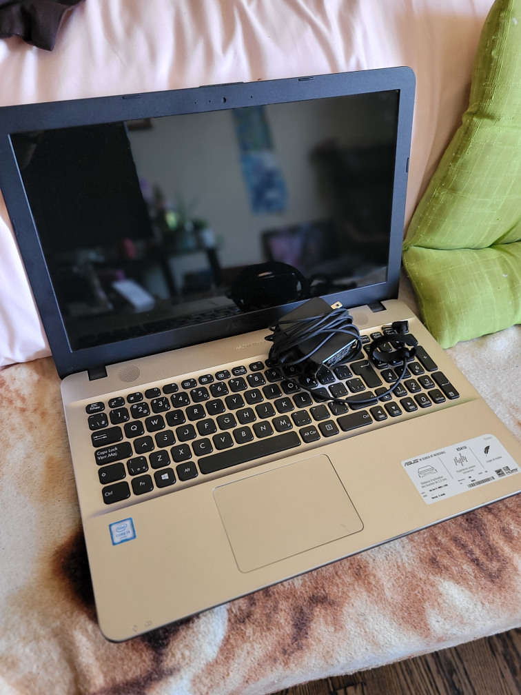Asus Laptop - photo 2