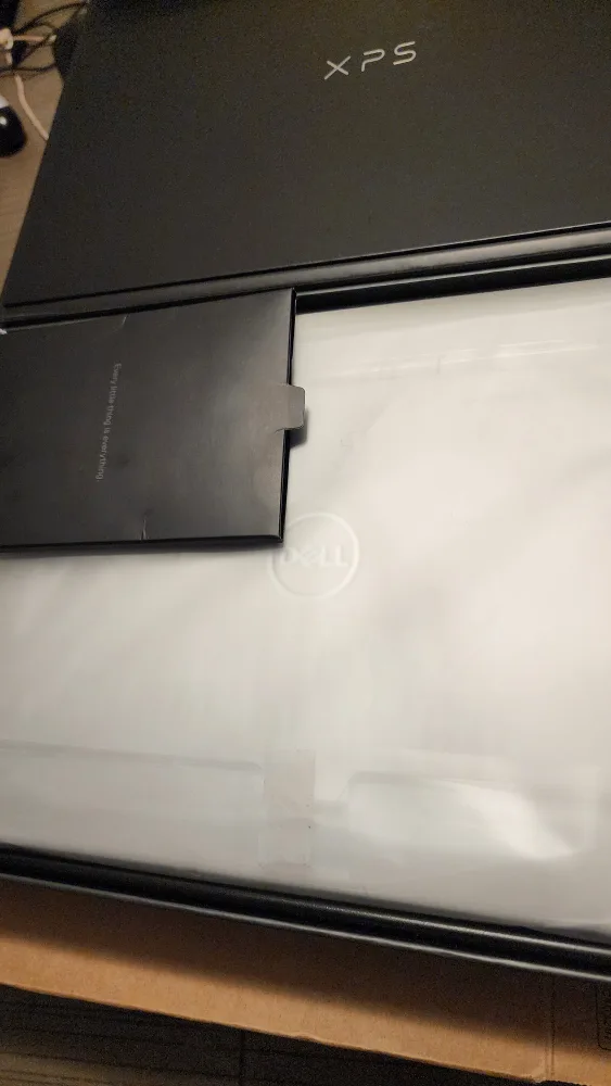 Dell XPS 15 9520 Laptop - i9, 32GB RAM, 1TB SSD, RTX 3050 image indicator(3)