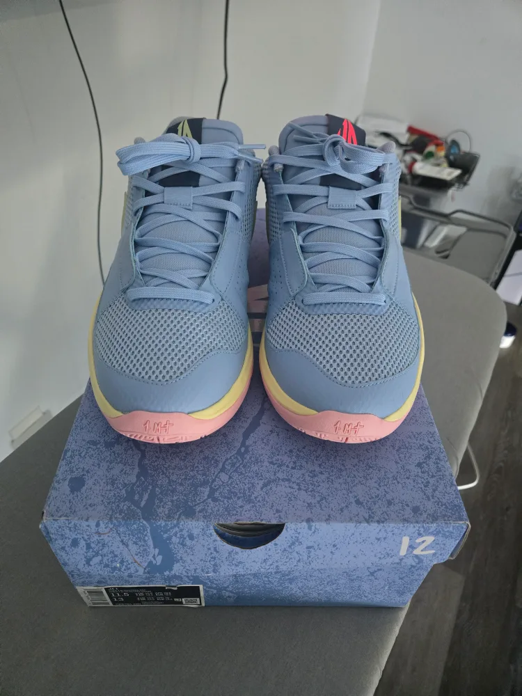 Nike Ja Morant 1 Basketball Shoes image indicator(2)