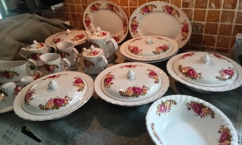 Beautiful Collection of Woods and Sons "Cottage Rose " thumbnail