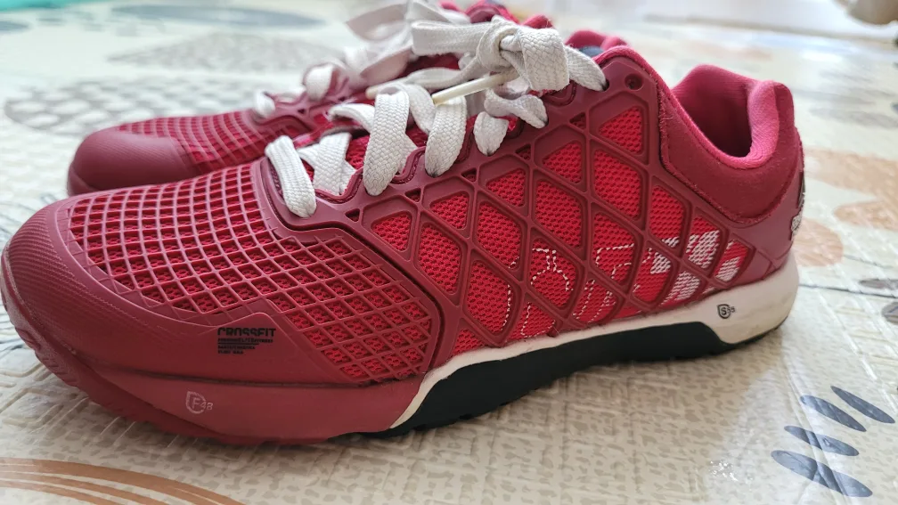 Women's Reebok CrossFit Shoes - US 5.5 / 36 EU image indicator(3)