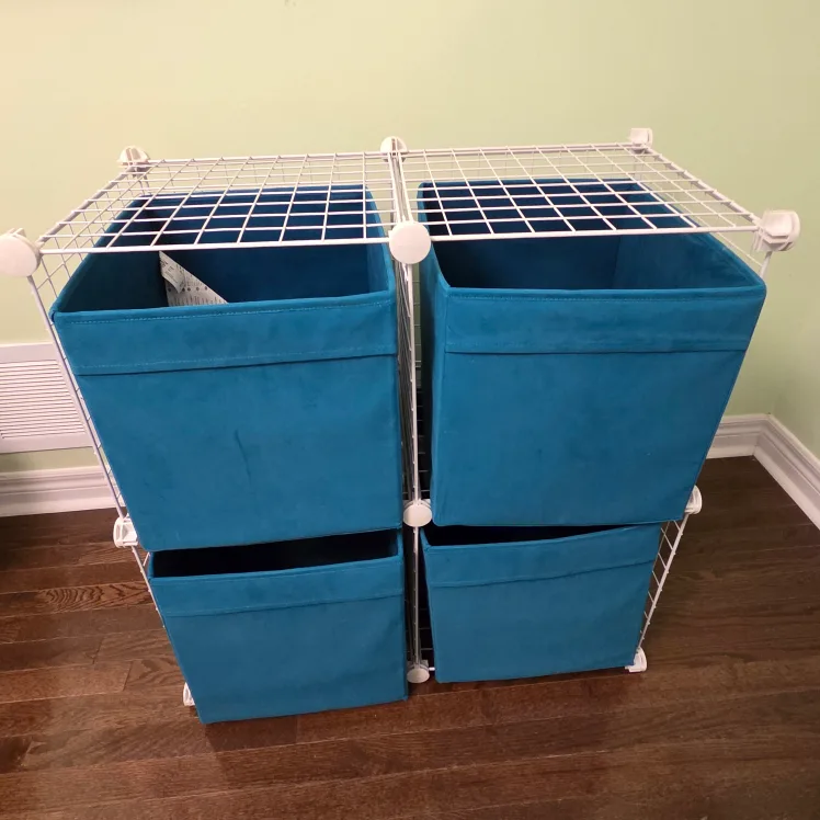 Storage Shelf with 4 Blue baskets thumbnail