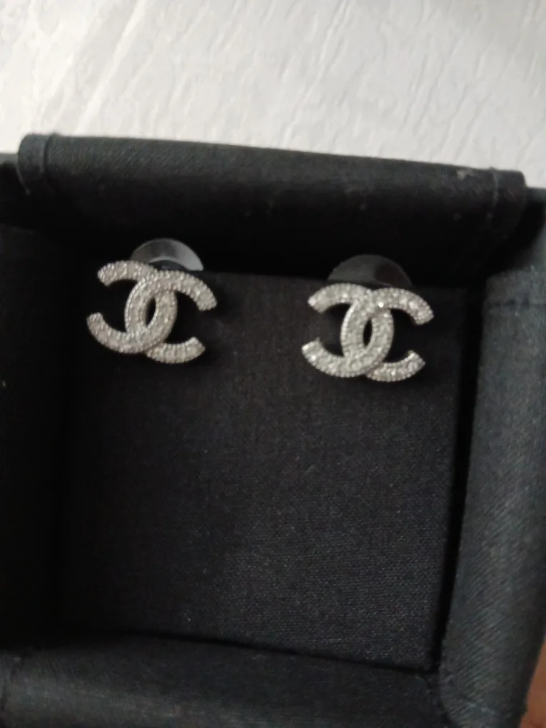 Chanel CC Logo Rhinestone Earrings image indicator(2)