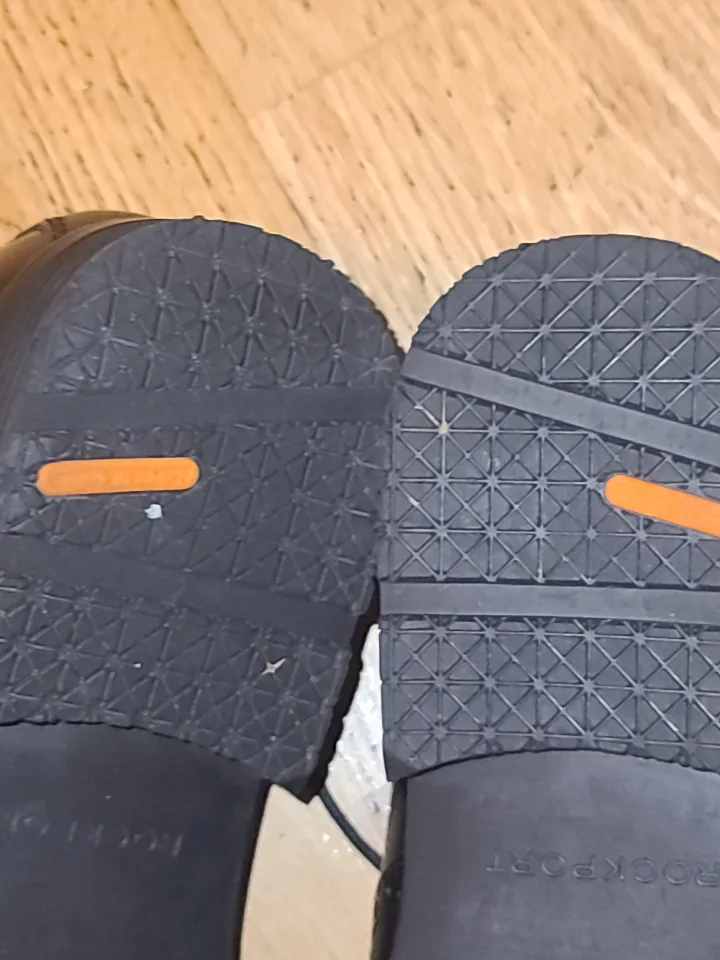 Rockport Men's Black Leather Dress Shoes image indicator(3)