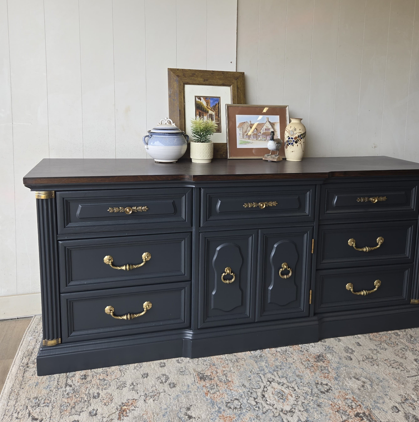 Gorgeous Refinished Sideboard/dresser - photo 2