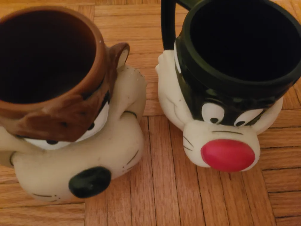 Sylvester and Taz Cartoon Mugs from 90's thumbnail