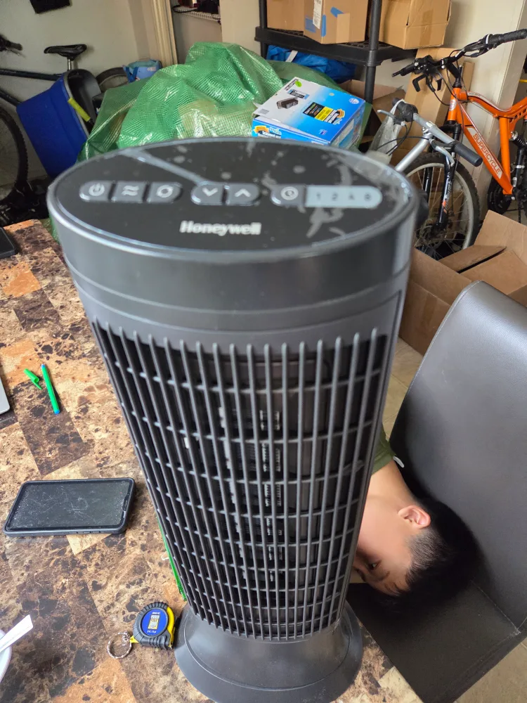 Brand New Honeywell Digital Ceramic Tower Heater, Dual Motors image indicator(8)