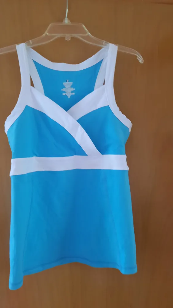 BN Leo Star Athletica Tank Top - Size 8 thumbnail