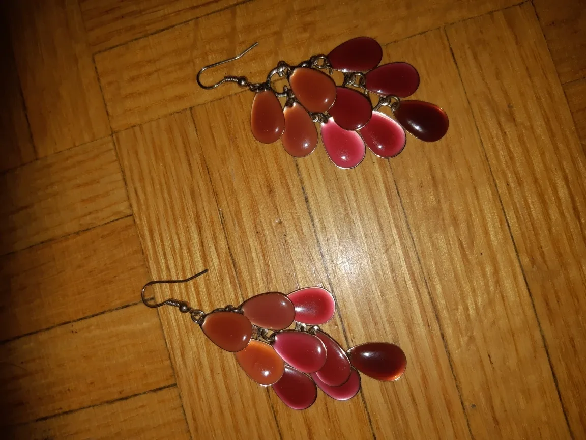 Red & Brown Drop Earrings 🇨🇦 thumbnail