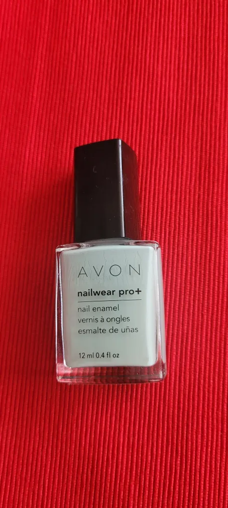 Avon Nailwear light green 🇨🇦🍁 thumbnail