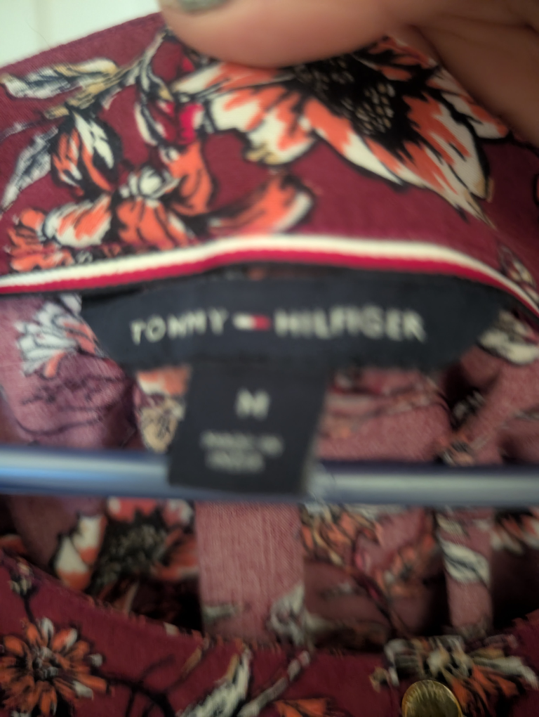 Tommy Hilfiger Floral Blouse - Size Medium - photo 2