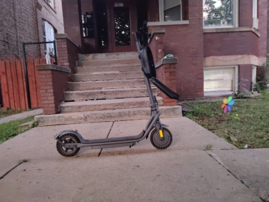 Electric Scooter with Carrying Bag 500W 20Mph - photo 4
