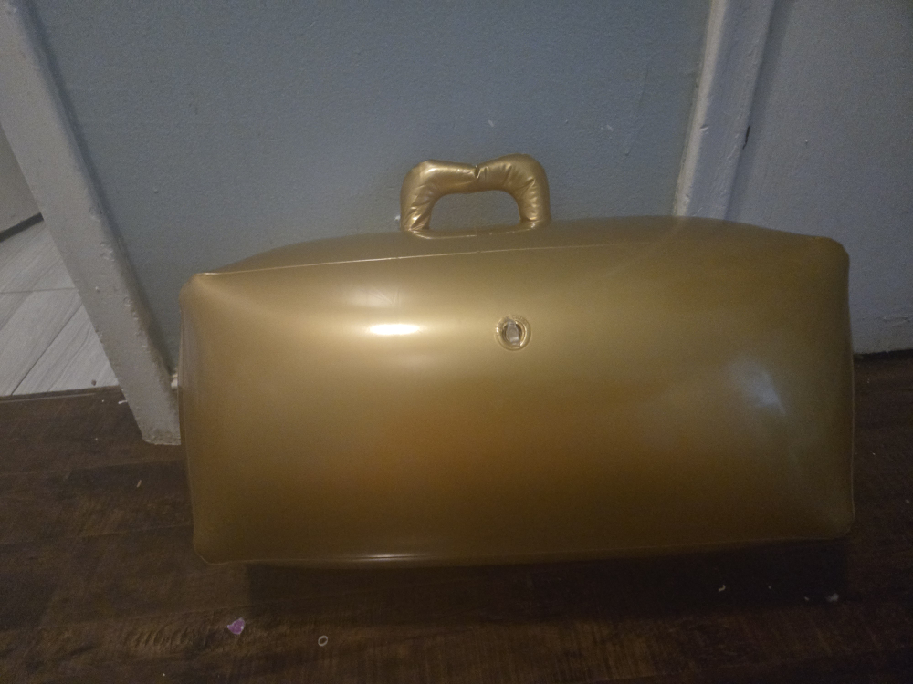 Inflatable Gold Boombox - photo 2