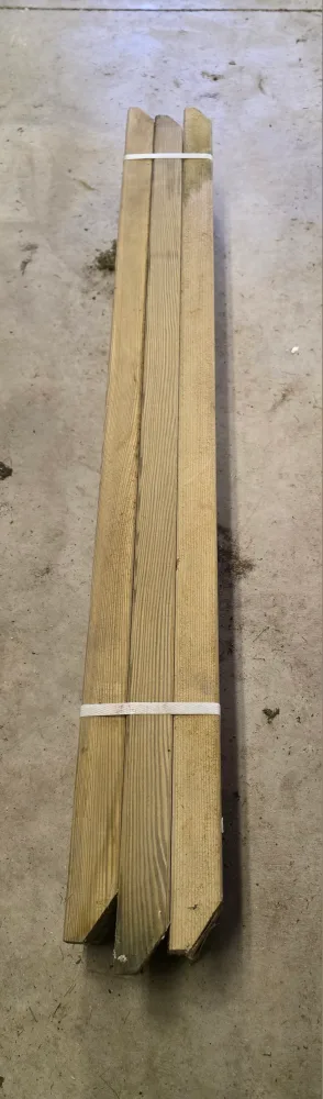 9 Balusters for Horizontal and Stair Railings thumbnail