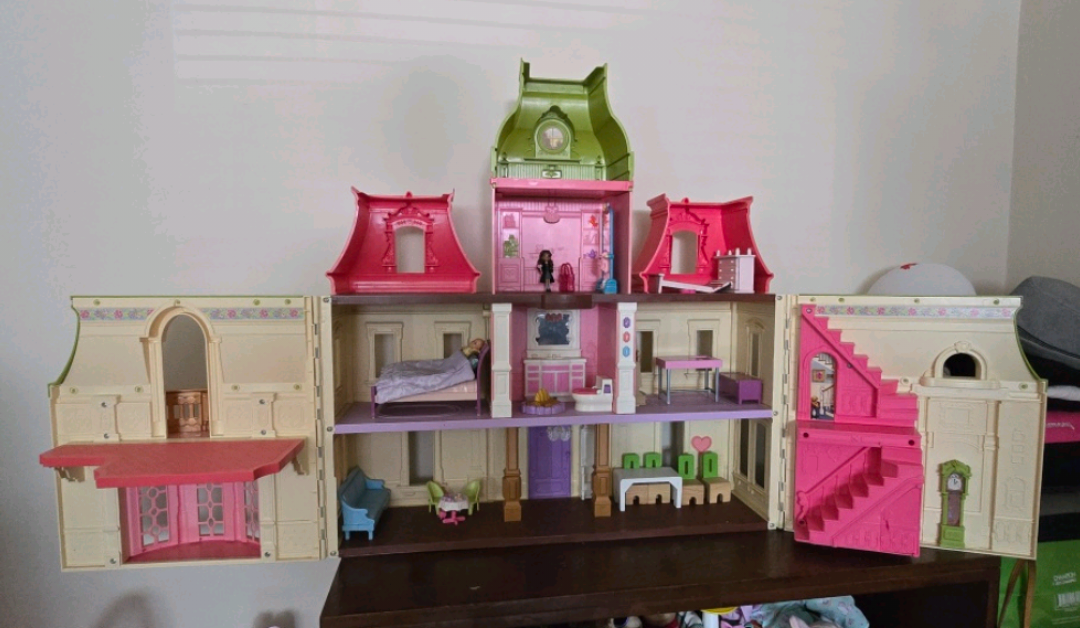 Dollhouse