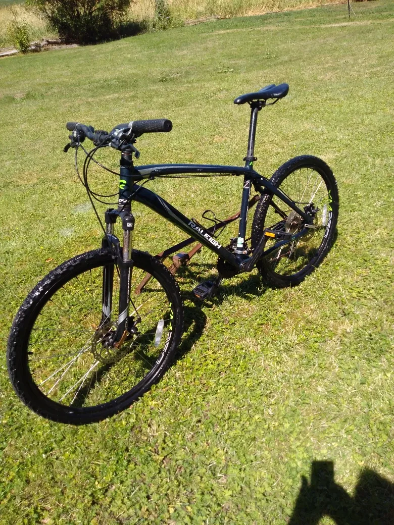 Raleigh Mountain Bike thumbnail