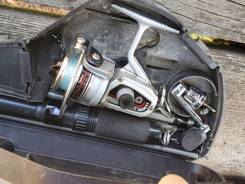 Vintage Daiwa Minispin System, Compact Travel Fishing Kit - photo 3